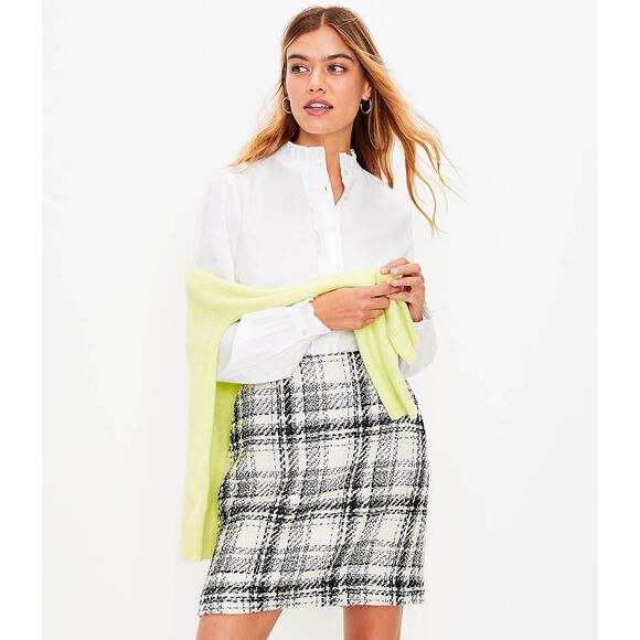 LOFT Black & White Plaid Tweed Mini Skirt Size 4 | Preppy Schoolgirl Style - Picture 1 of 7